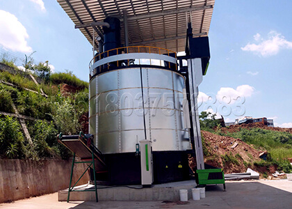 Automatic composting machine for farm waste disposal
