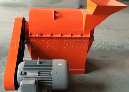 Fertilizer crusher for making animal waste compost