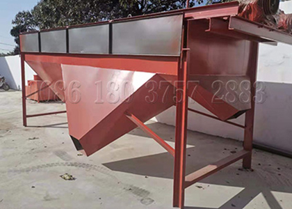 Rotary screen machine for agricultural waste managemen